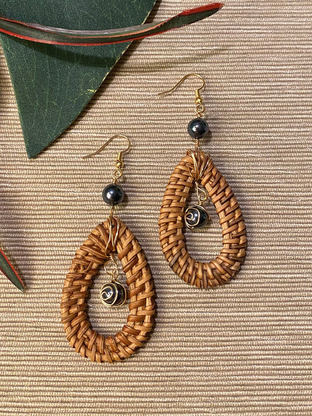 Handmade Single Loop Brown Rattan Black Pearl Earrings